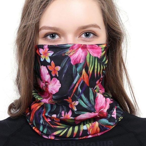 Bellanblue Accessories - FREE W/ PURCHASES $75+, Floral Cloth Face mask